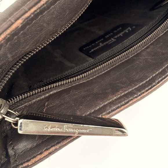 Salvatorre Ferragamo Brown Nylon Shoulder Bag with Leather Trim - Picture 3 of 11